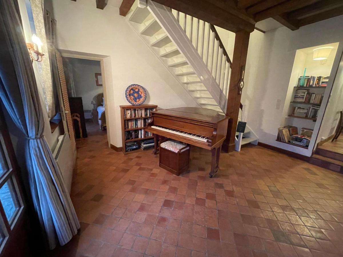 Chateau De Monfréville Esterno foto
