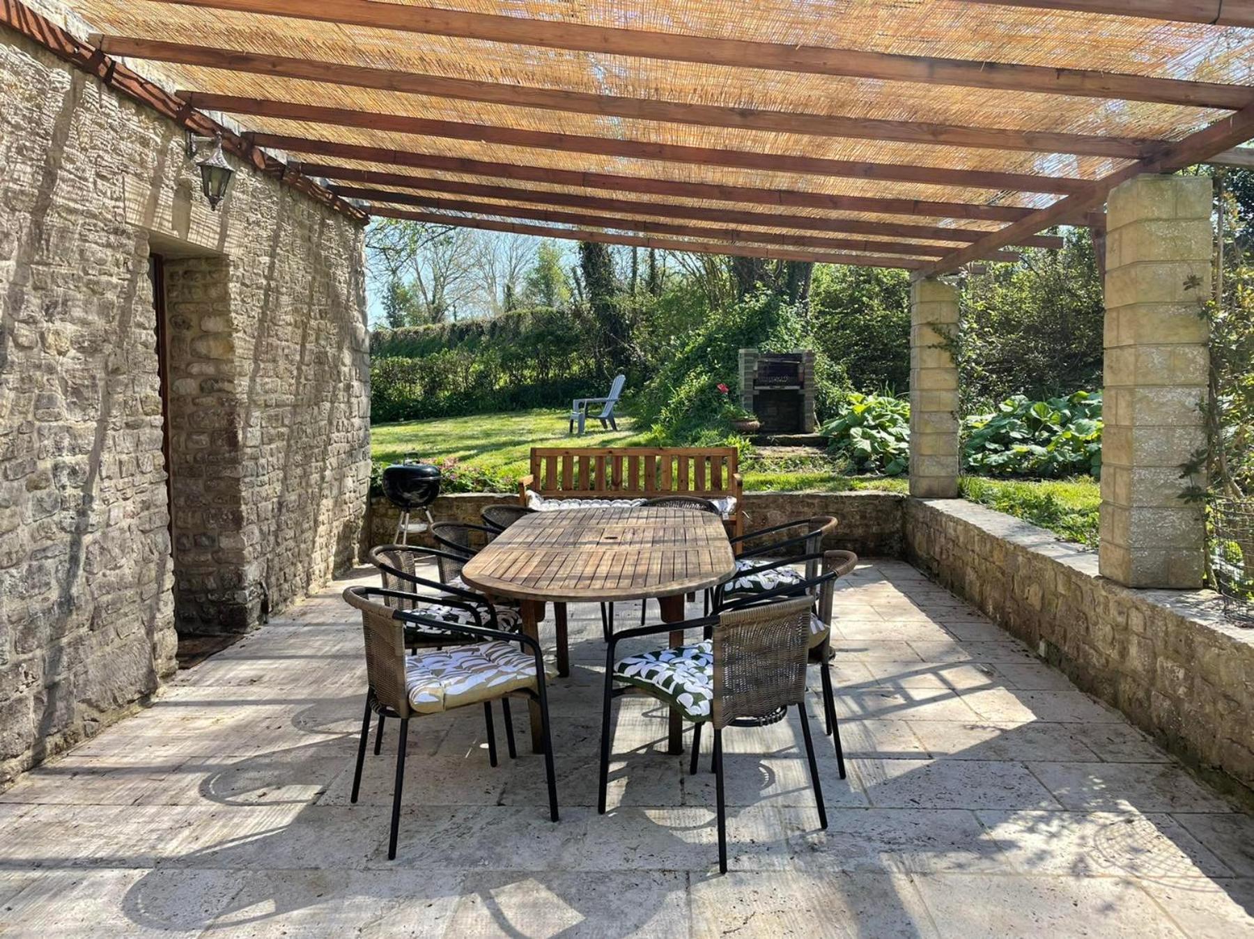 Chateau De Monfréville Esterno foto